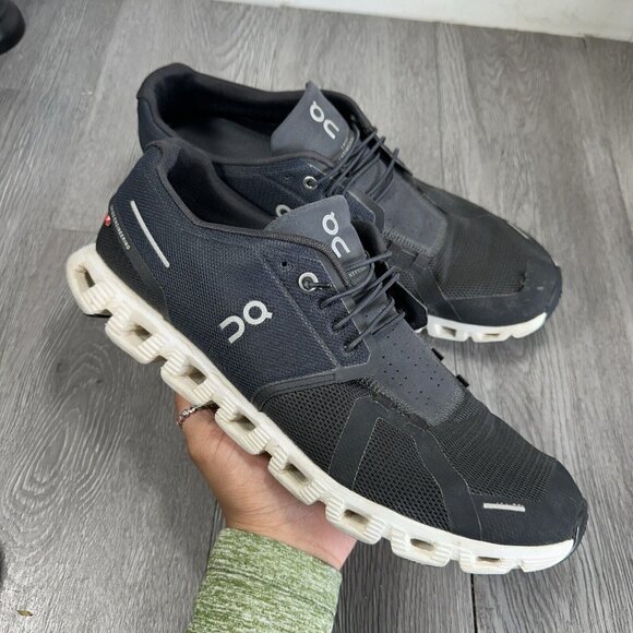 On Cloud 5 Swiss Engineering Mens Sz 13 Shoes Black White Athletic Shoes Read main image 8